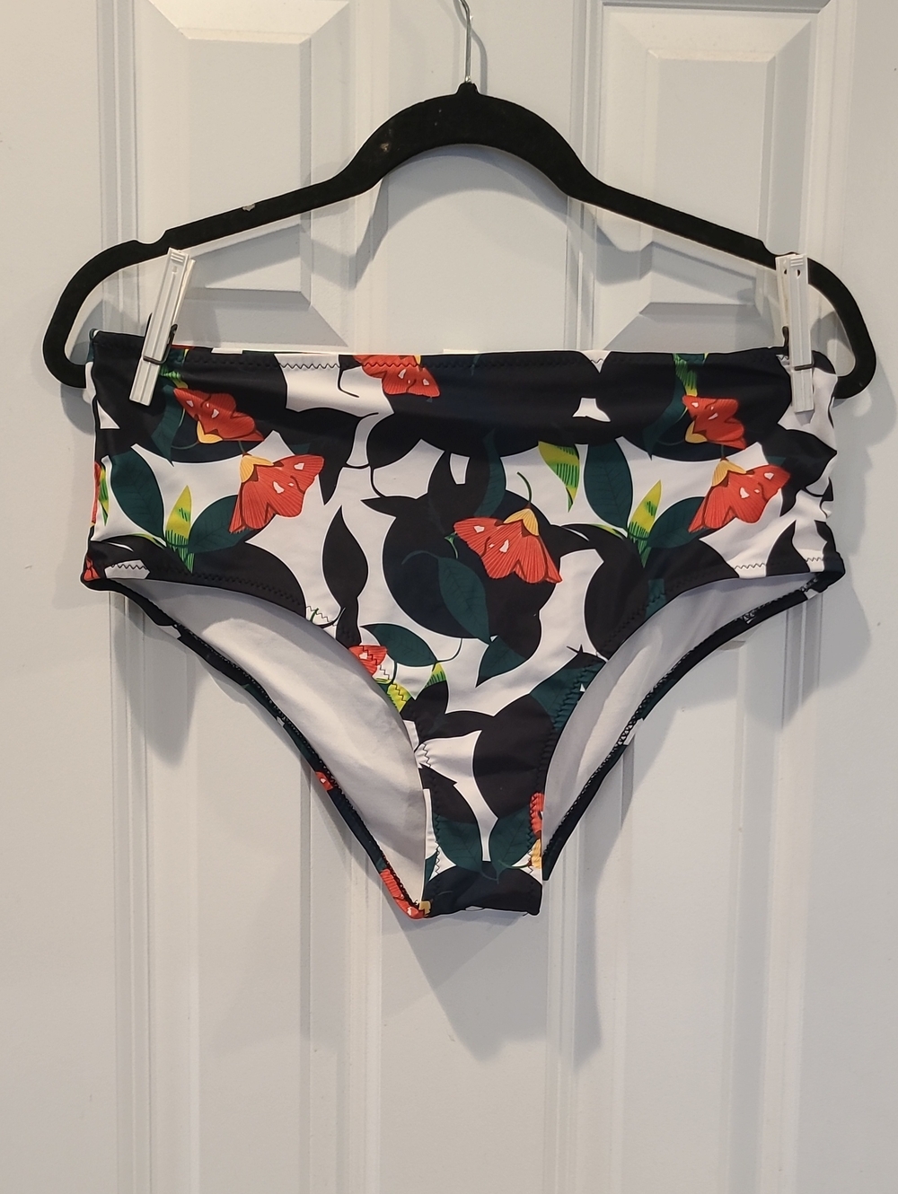 Cupshe High Waisted Bikini Bottoms in Black, White & Red Floral